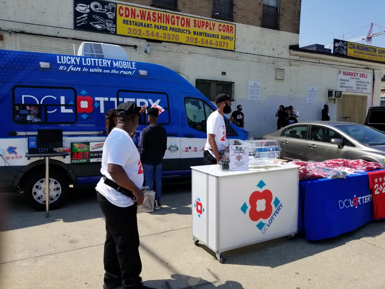 Lucky Lottery Mobile and sales kiosk